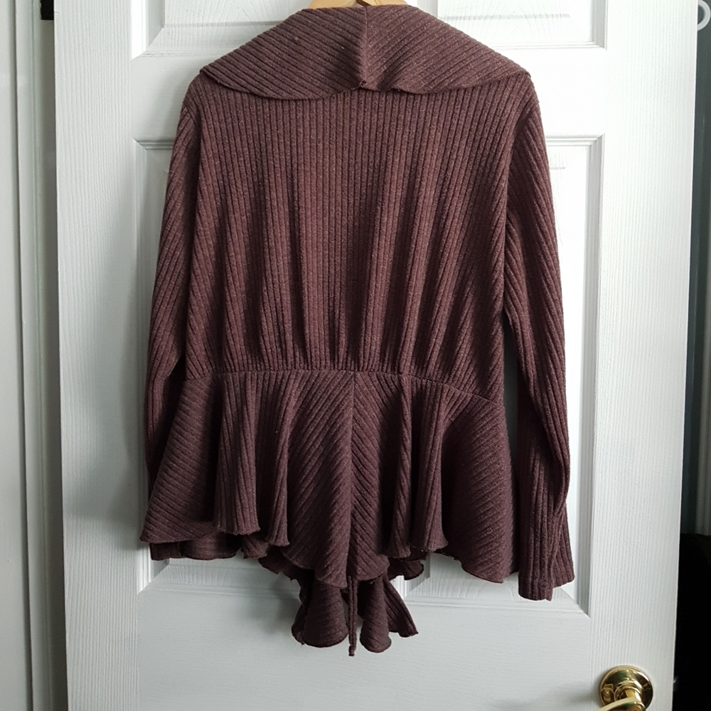 Ruffle Cardigan - Picture 7 of 9